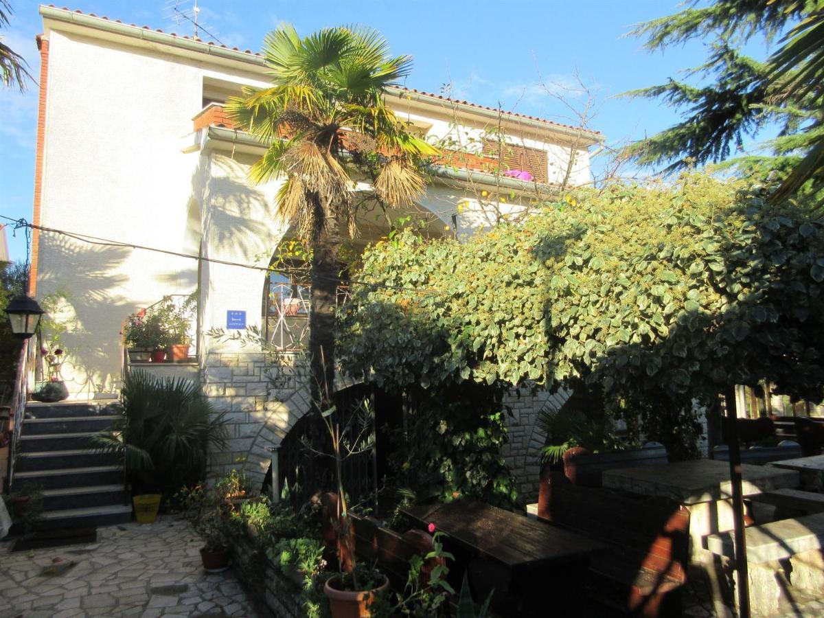 רוביני Apartments Medelin מראה חיצוני תמונה