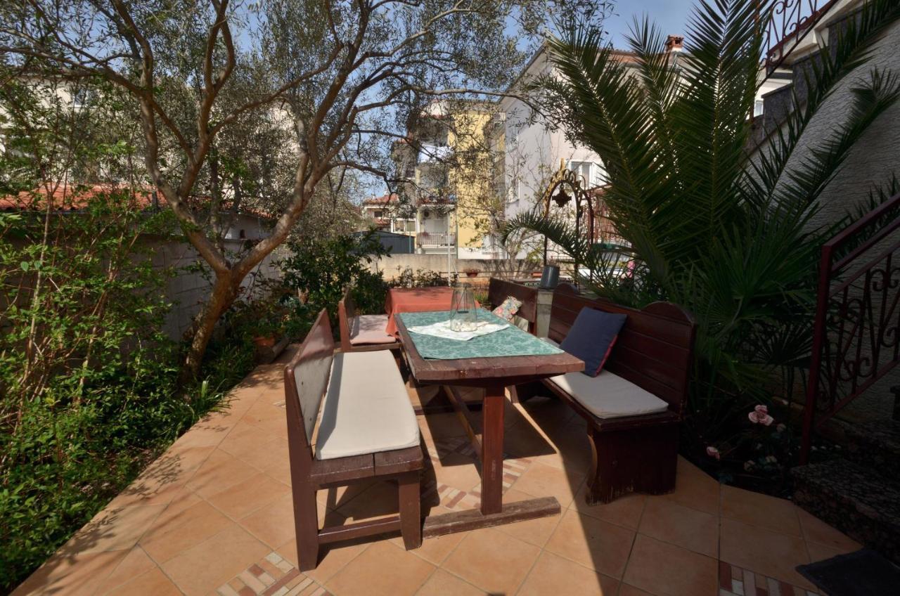רוביני Apartments Medelin מראה חיצוני תמונה