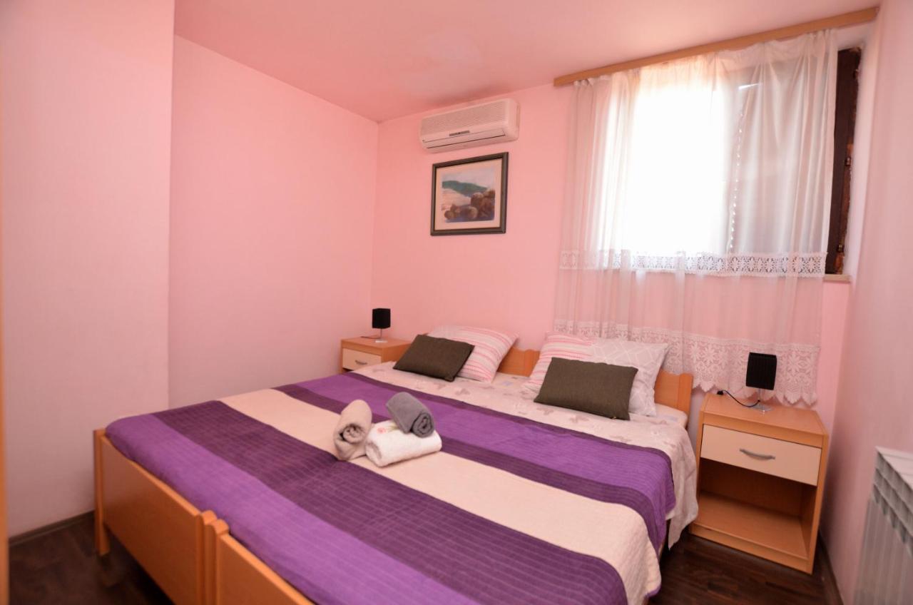 רוביני Apartments Medelin מראה חיצוני תמונה