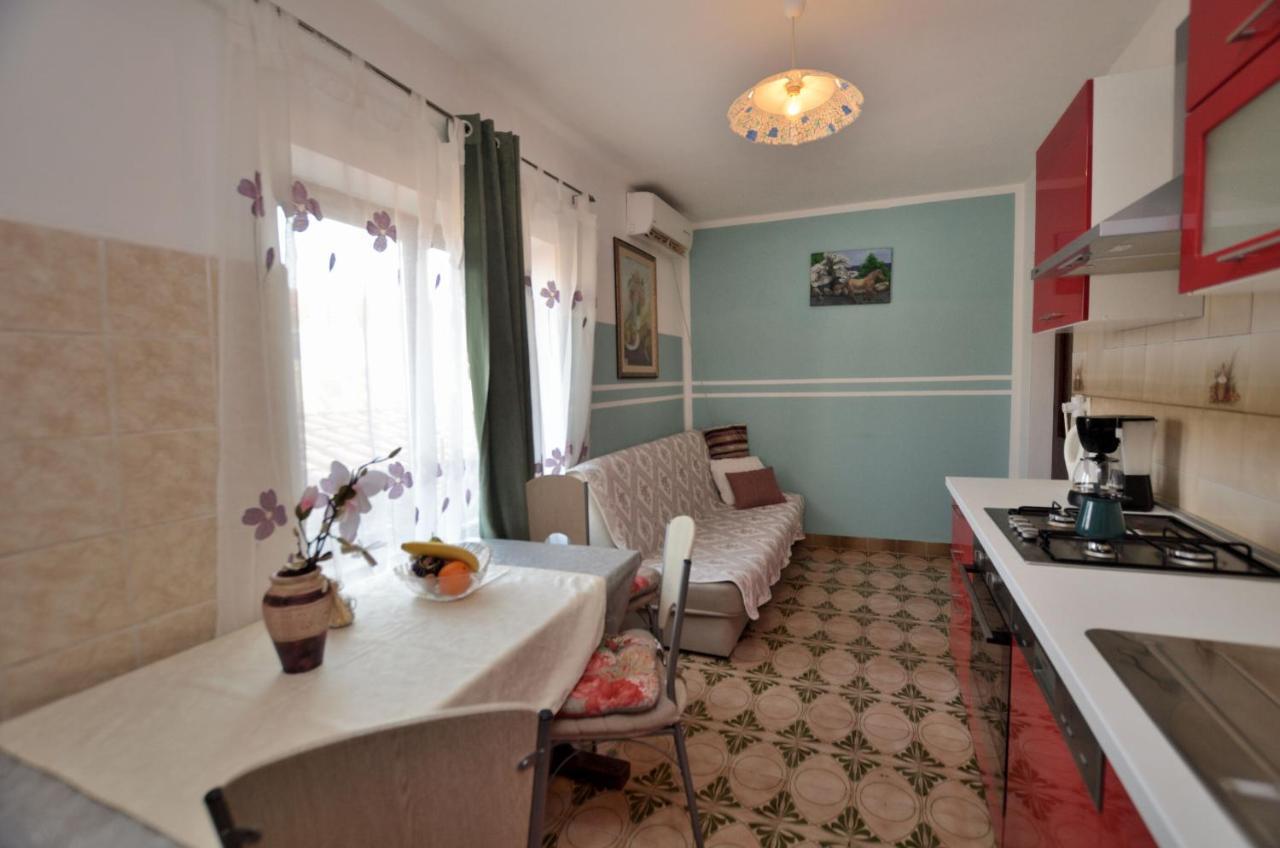 רוביני Apartments Medelin מראה חיצוני תמונה