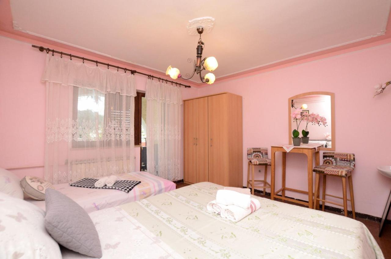 רוביני Apartments Medelin מראה חיצוני תמונה